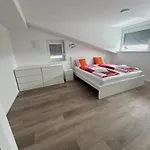 House * Λιουμπλιάνα